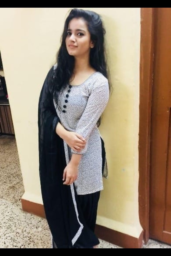 cheap call girls in Karol Bagh